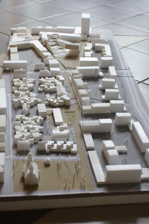 model m1:500